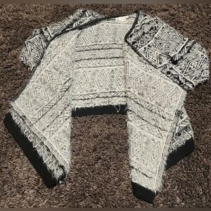 RD Styles Longhair Aztec Print Black and White Oversized Cardigan Sweater Sz. M